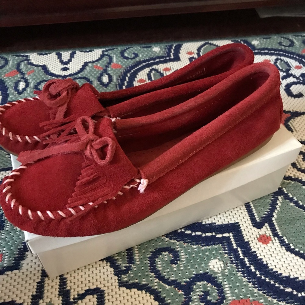 Sold ~ Minnetonka Moccasins